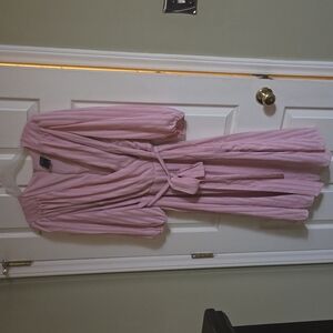 Pink V neck dress. GUC